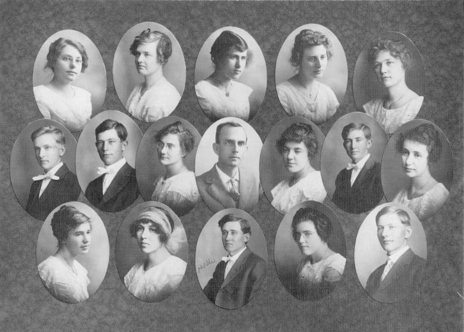 Silverton High School Graduating Class of 1915
