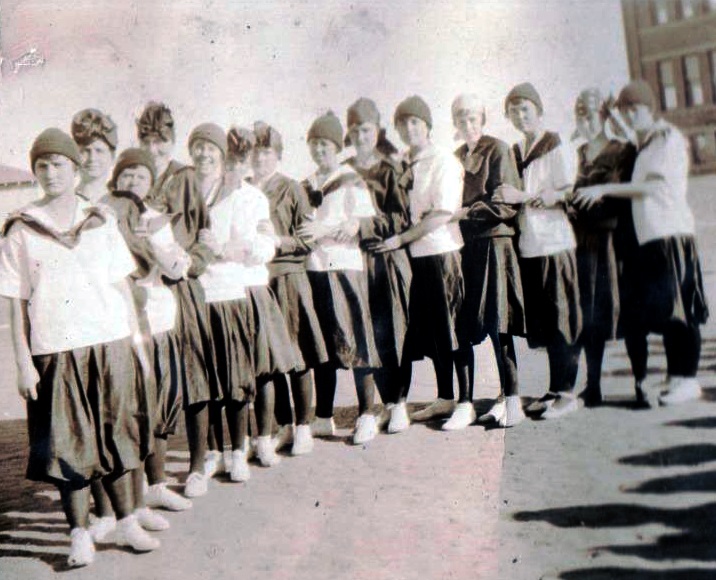 Brownfield High School girls basketball team in 1920