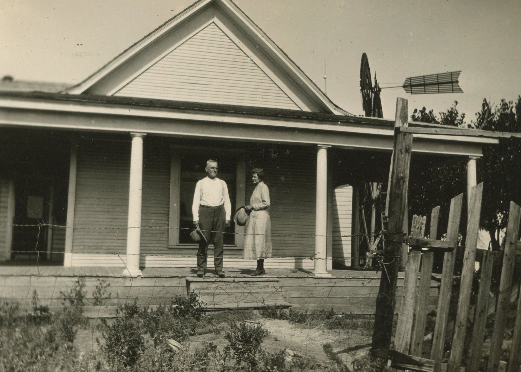 Carl and Pearl Hutcherson at Home in 1920