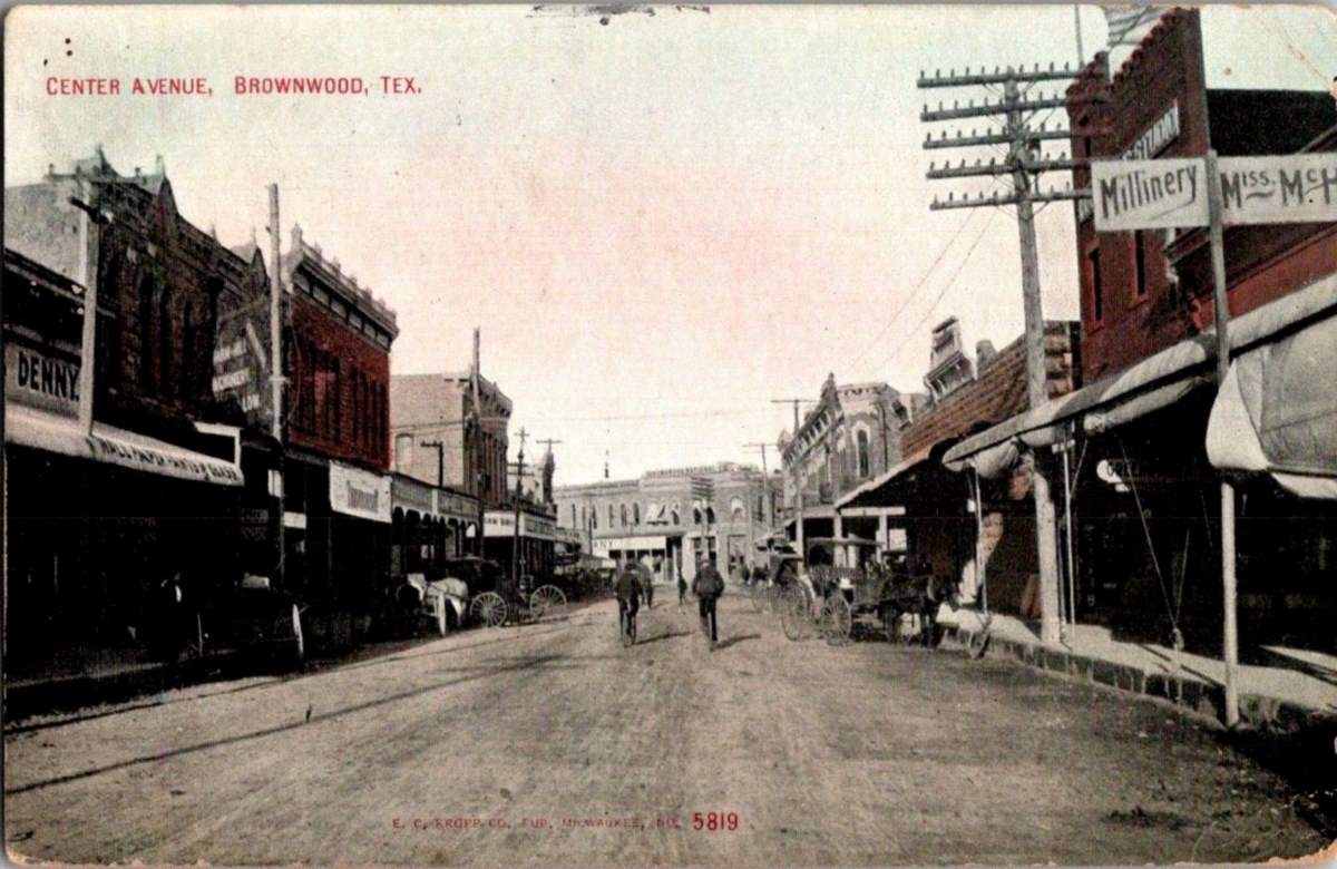 Center Ave in Brownwood Texas in 1909