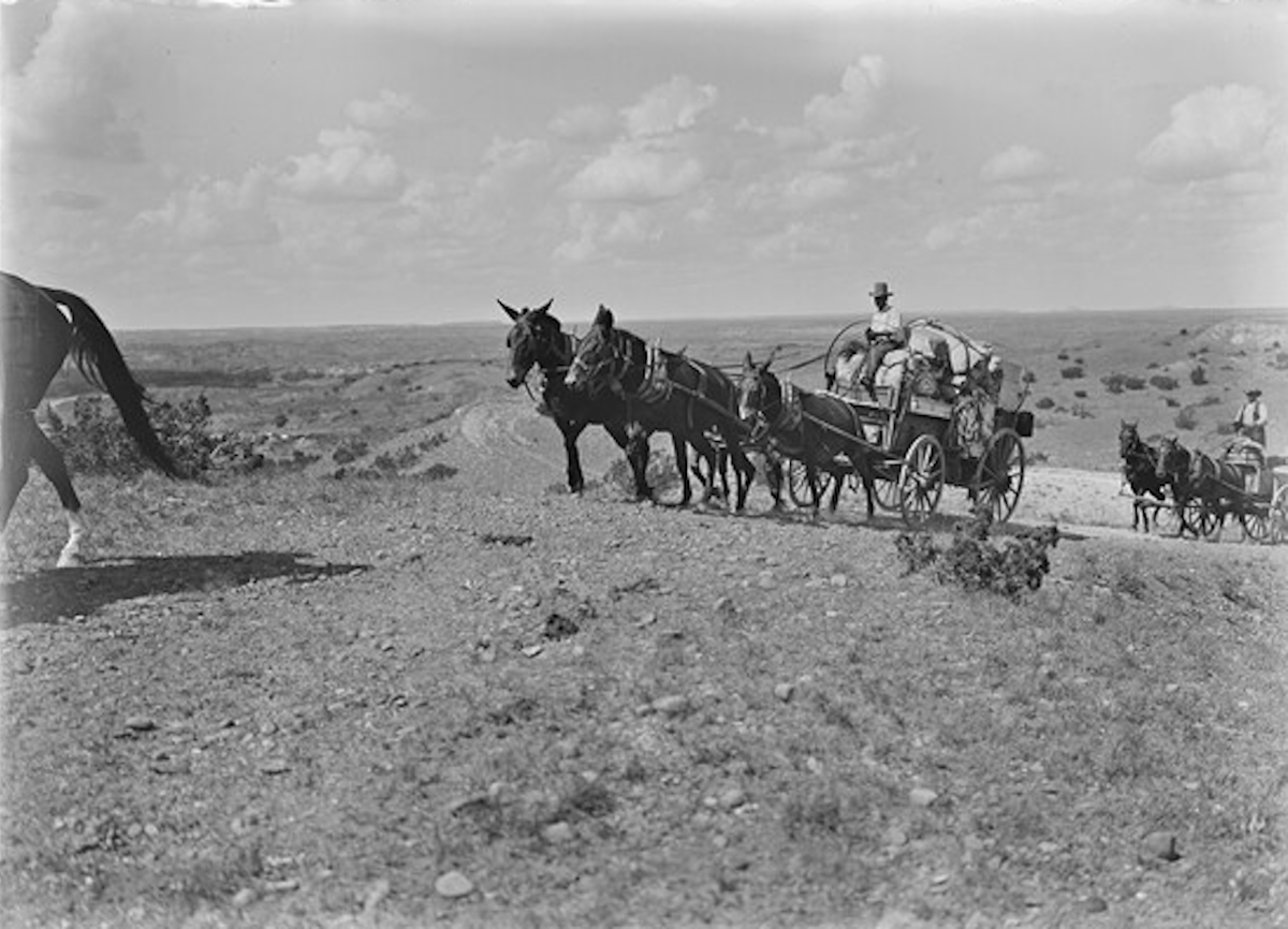 Chuck and Outlaw Wagons on the Move
