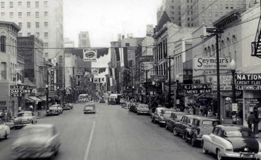 Downtown Dallas in the 1950's