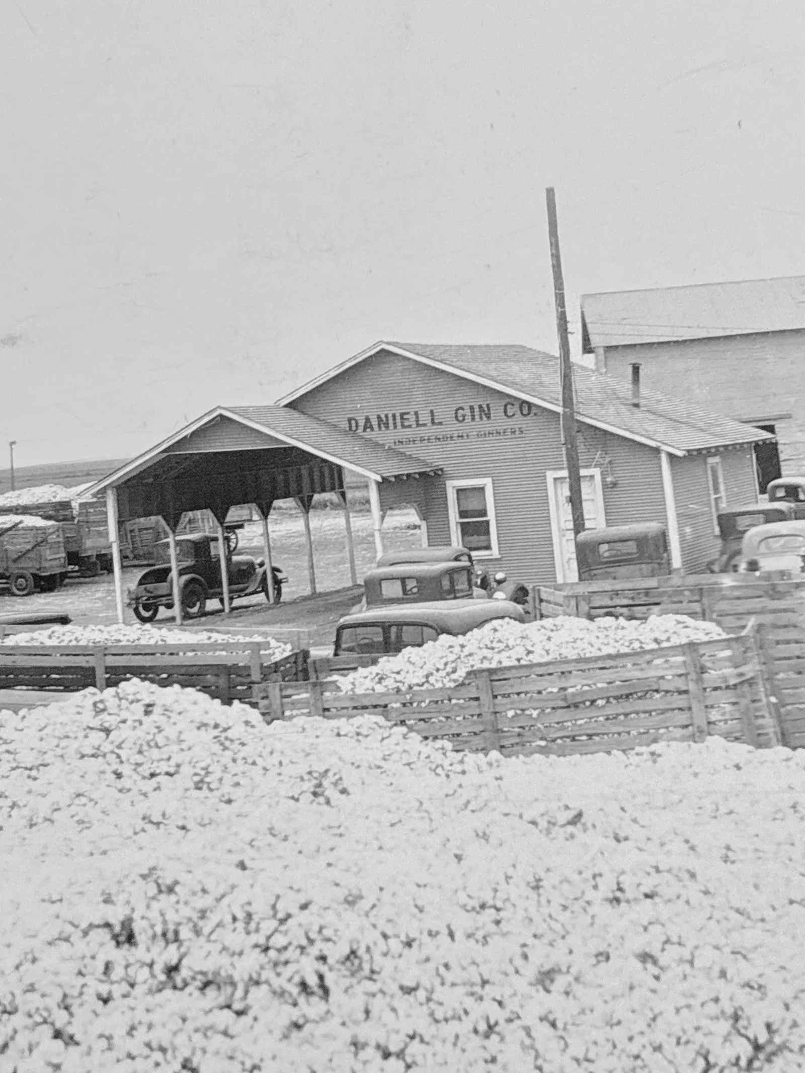 Daniell Gin Co in Lubbock 1930s