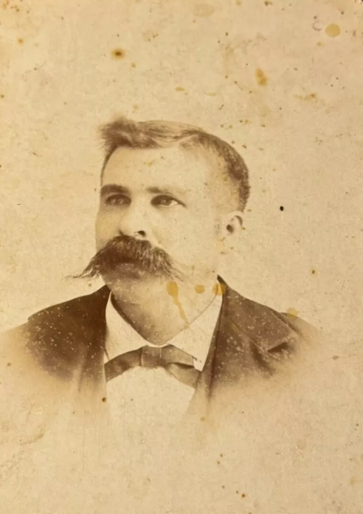 Davis Newton in Grandview 1890s