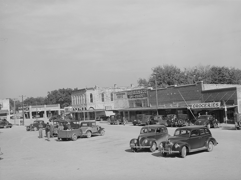 Street Scene in Glen Rose in 1939