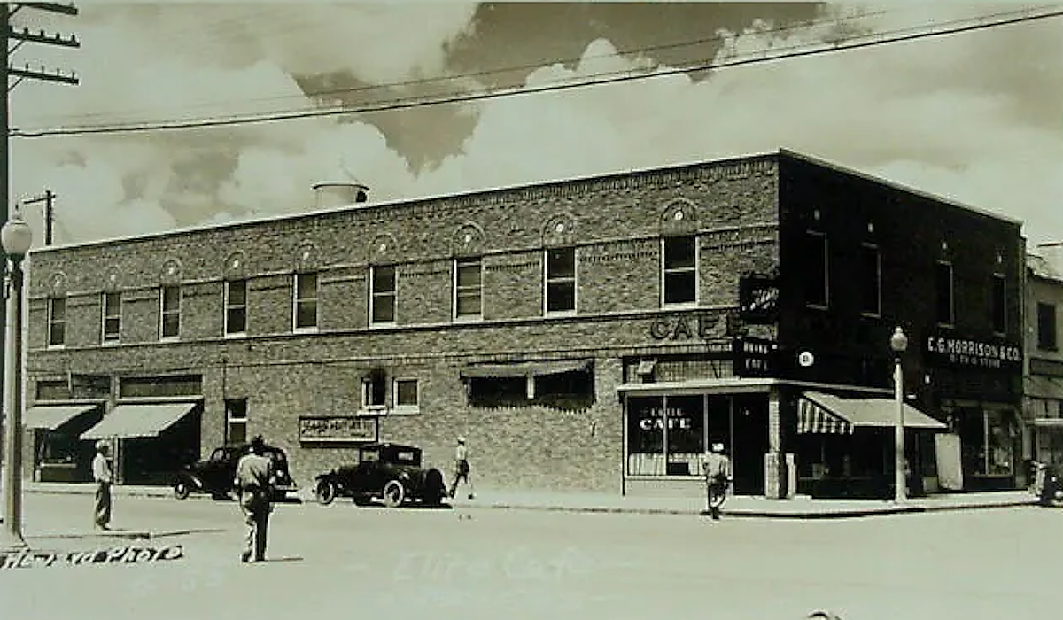 Elite Cafe & Morrison Store