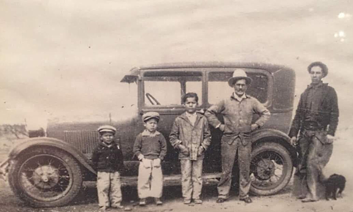 Eugenio Garza with Sons in Sterling in 1930s