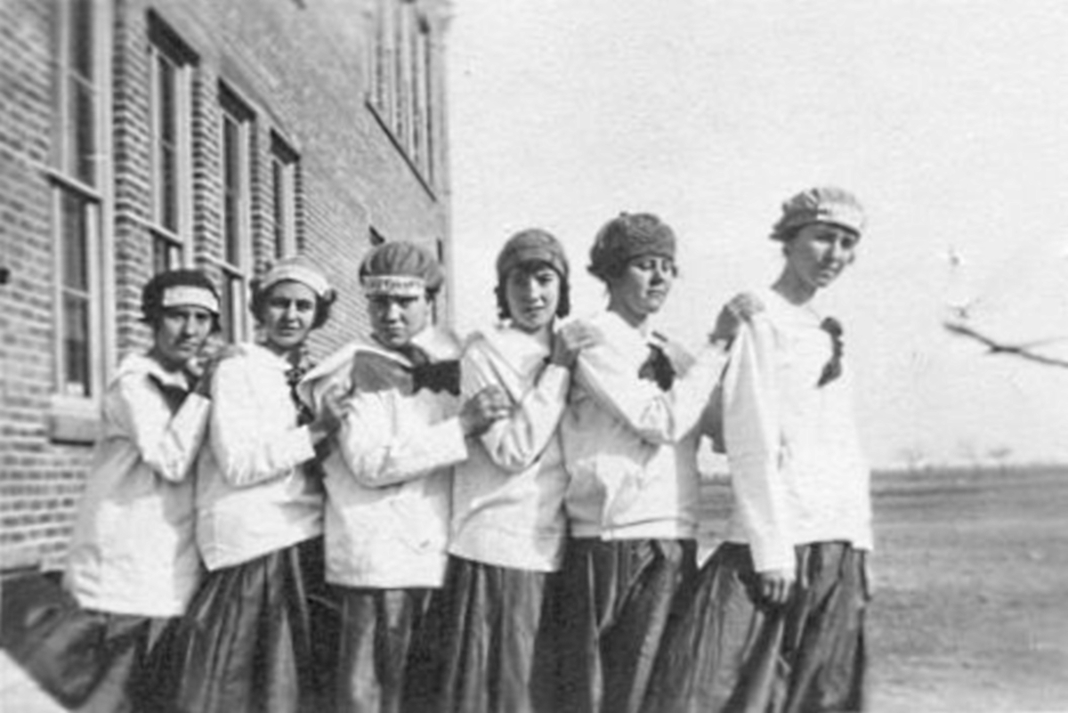 Fluvanna School Girls in 1917