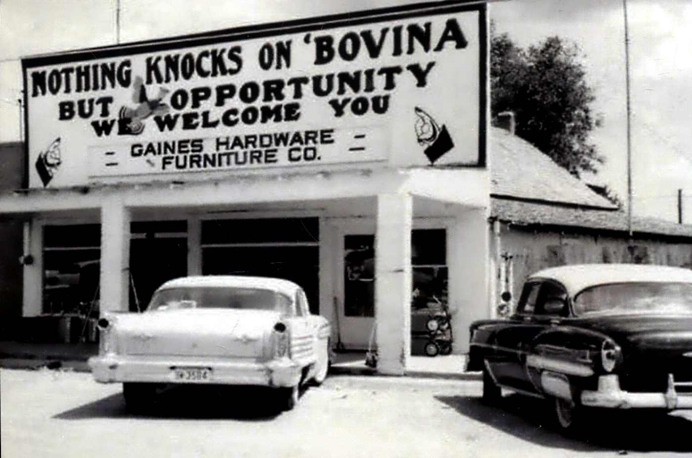 Gaines Hardware & Furniture in Bovina 1950s