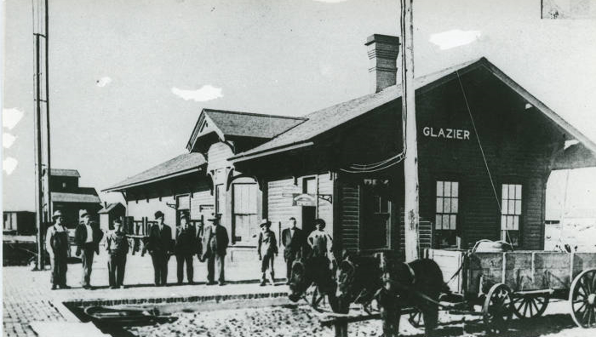 Glazier Texas Railroad Depot in 1900