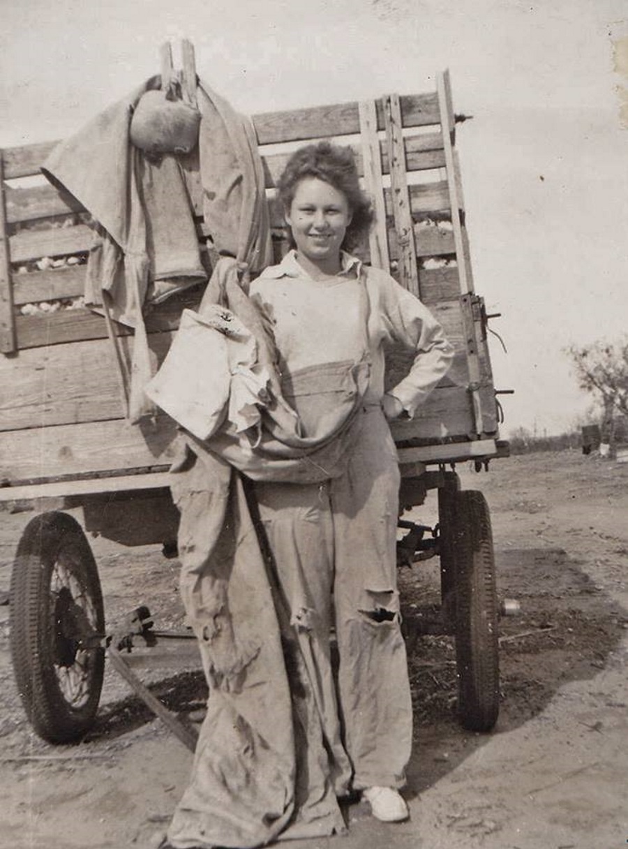 Jerry Fuller Ready to Pick Cotton in 1940's