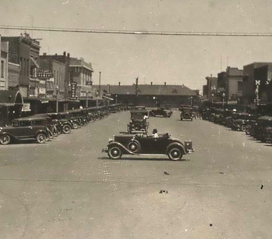 Main Street in Pecos Texas in 1920s