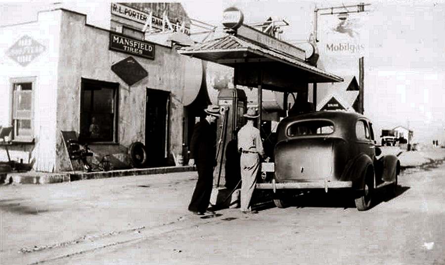 Mobil Gas Station in Spearman in 1940s