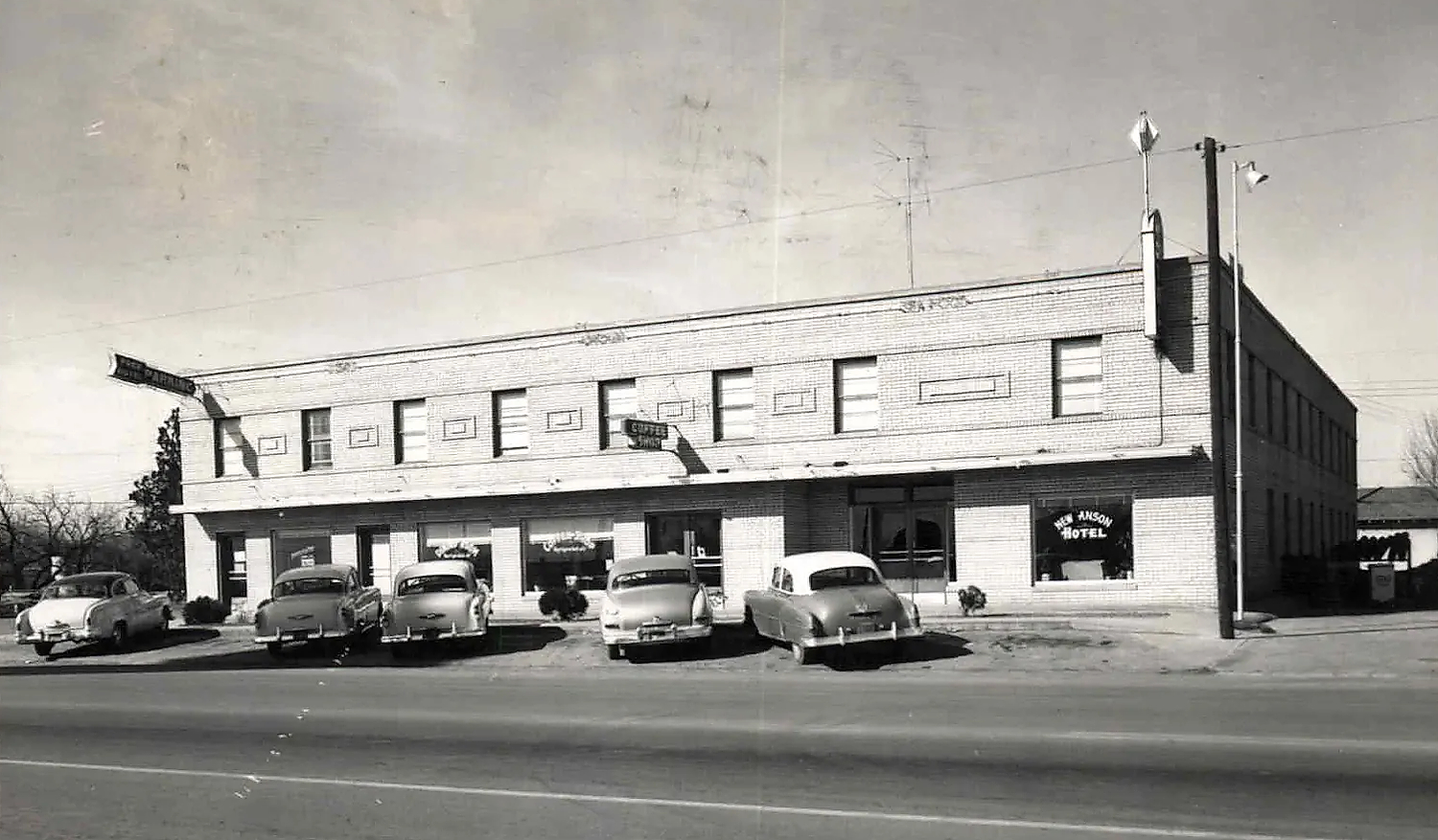 New Anson Hotel in Anson Texas in early 1905s