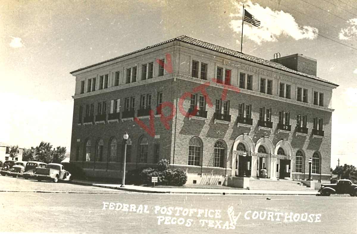 Pecos Texas Post Office and Courthouse in 1930s