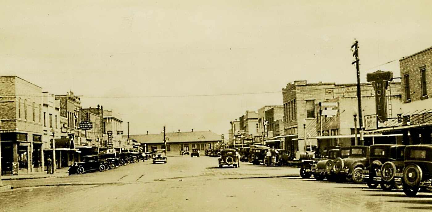 Downtown Pecos Texas in 1920s