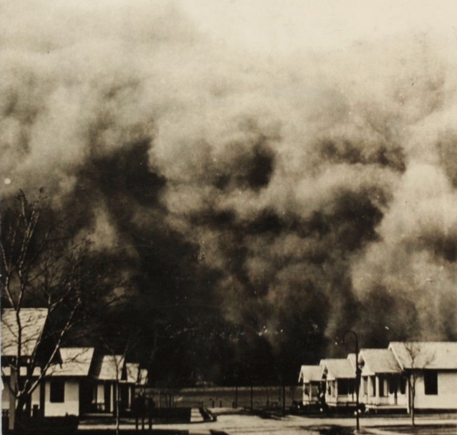 Perryton Texas Dust Storm in 1935