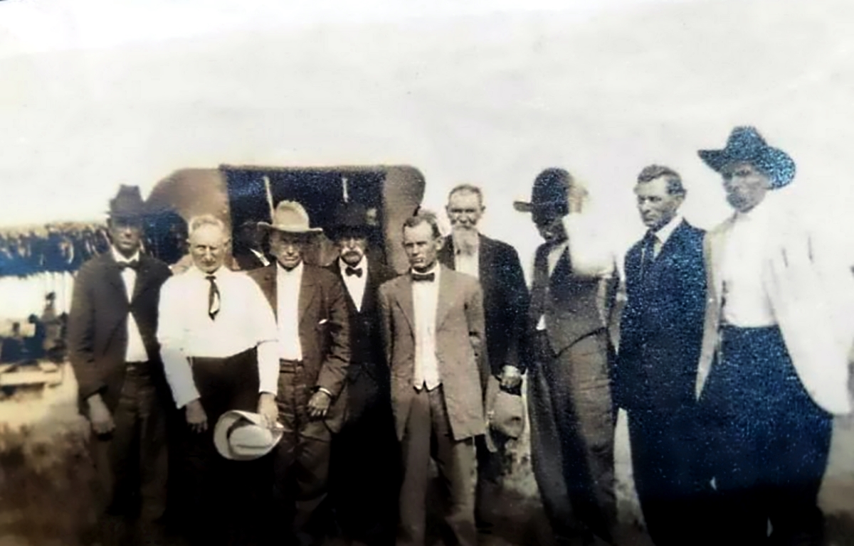 Primitive Baptist Preachers Gather in 1900