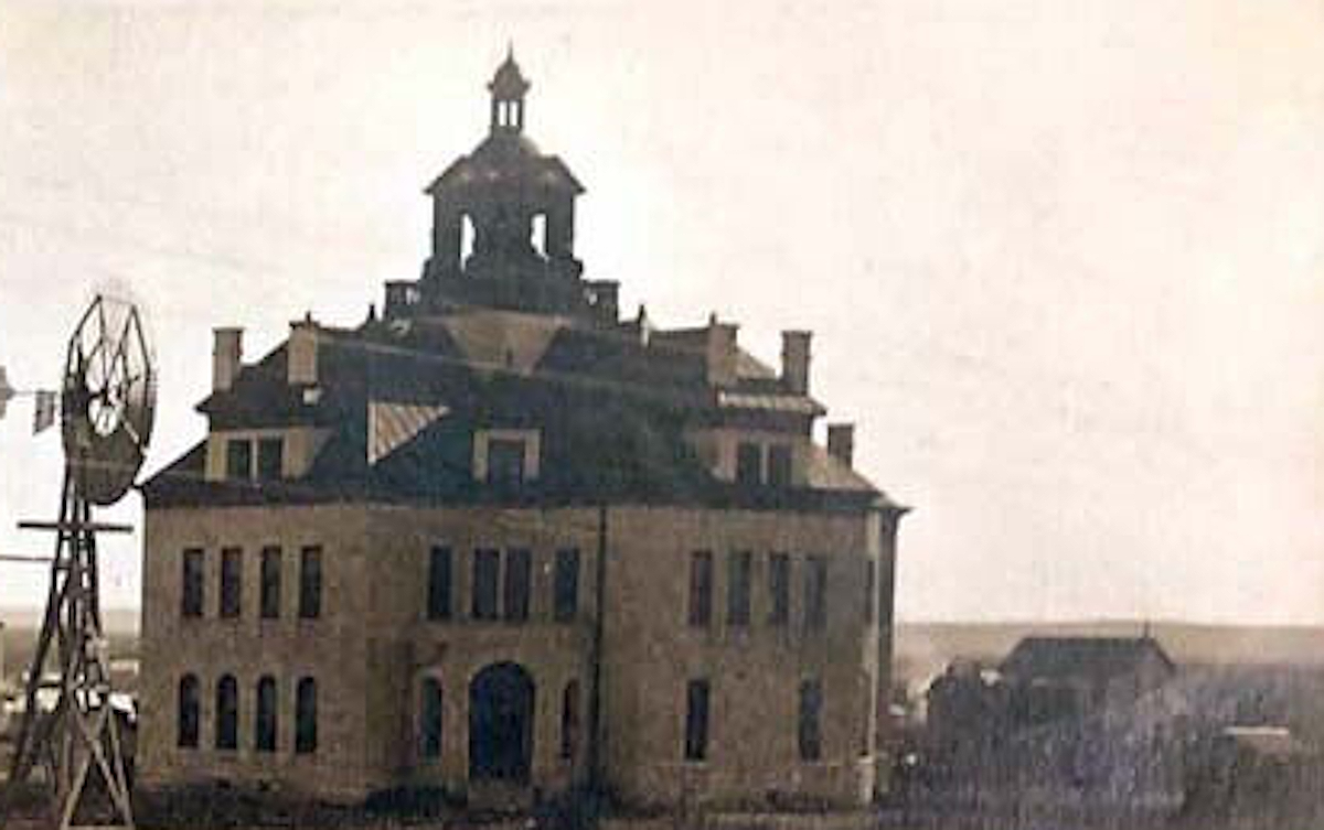 Sterling County Courthouse 