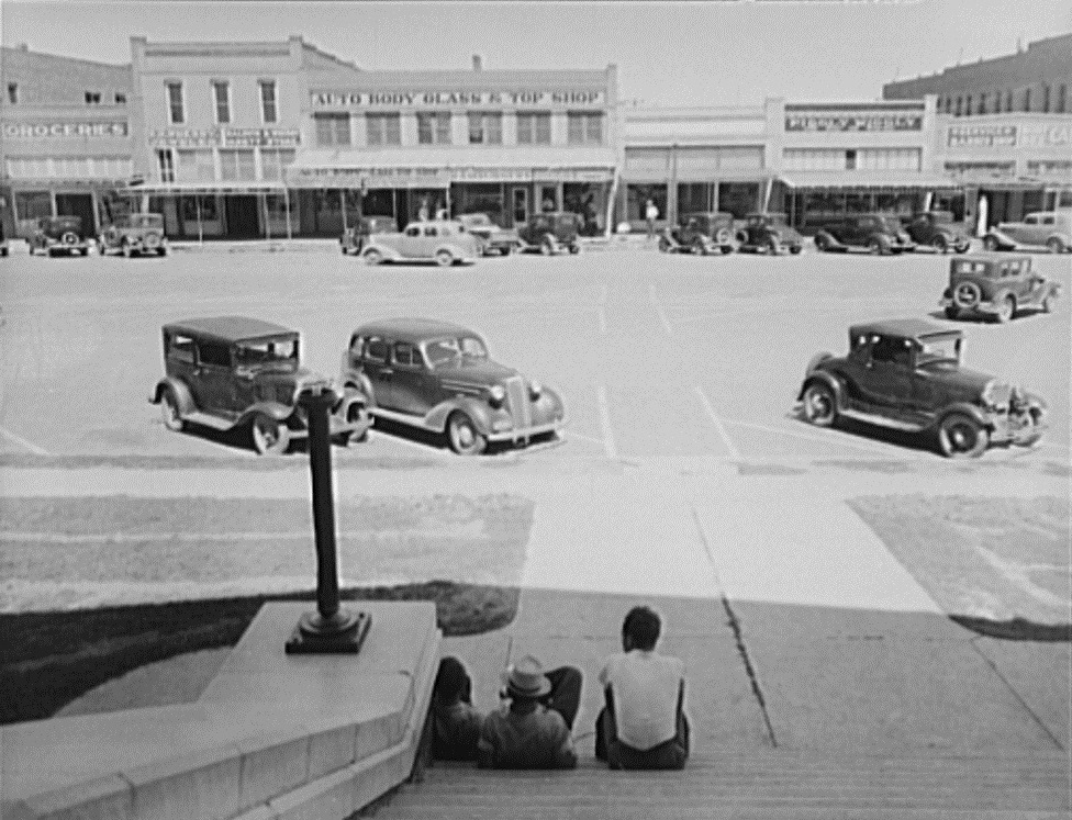 Town square Memphis, Texas in 1937