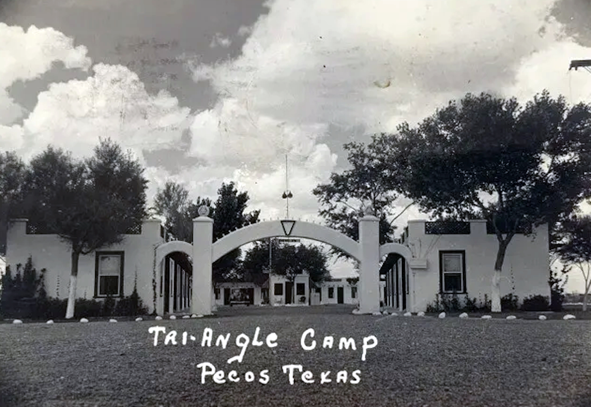 Triangle Camp Motel in 1941