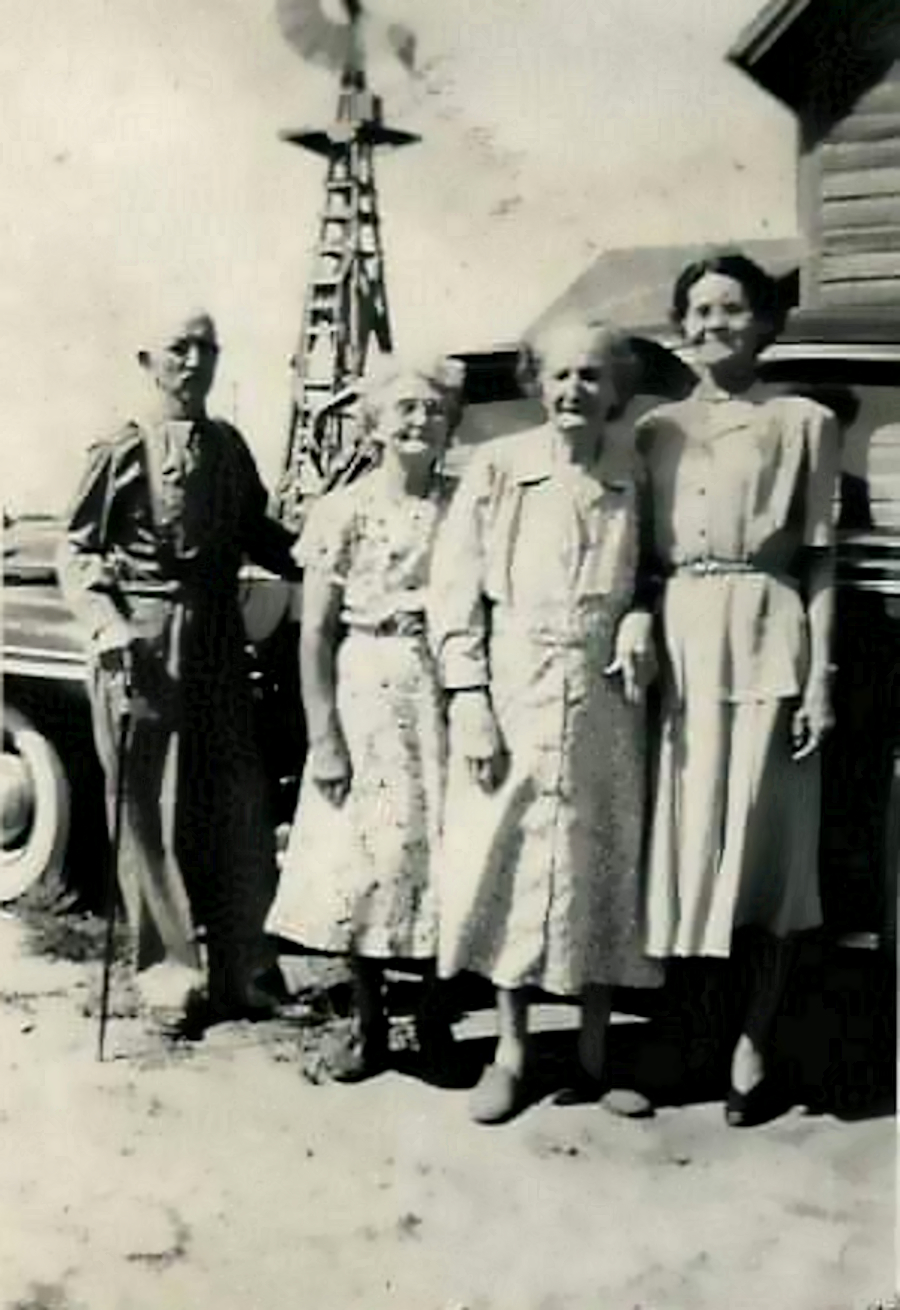 Whitaker Family Farm in 1948