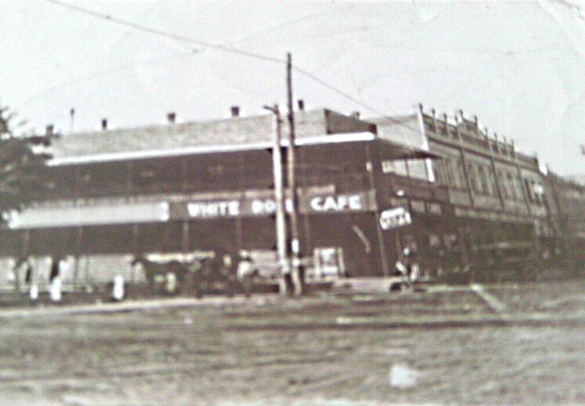 White Rose Cafe in Childress in 1919