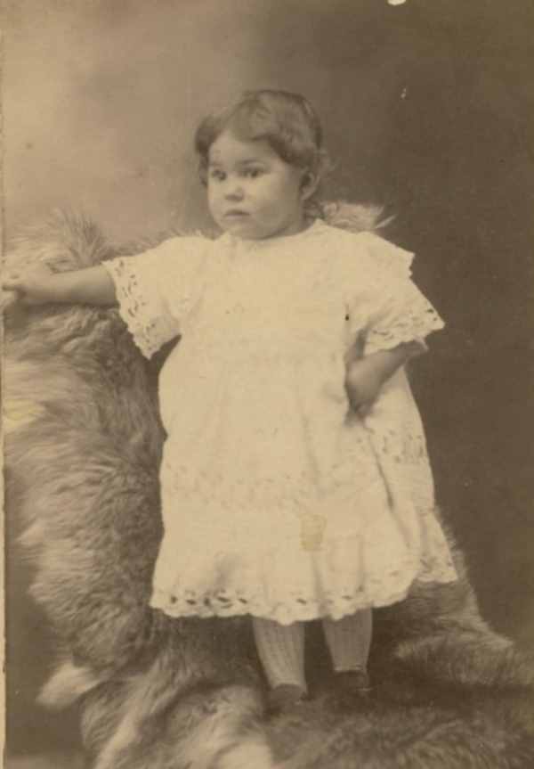 Winnie Lee Evans in Quanah Texas in 1890s