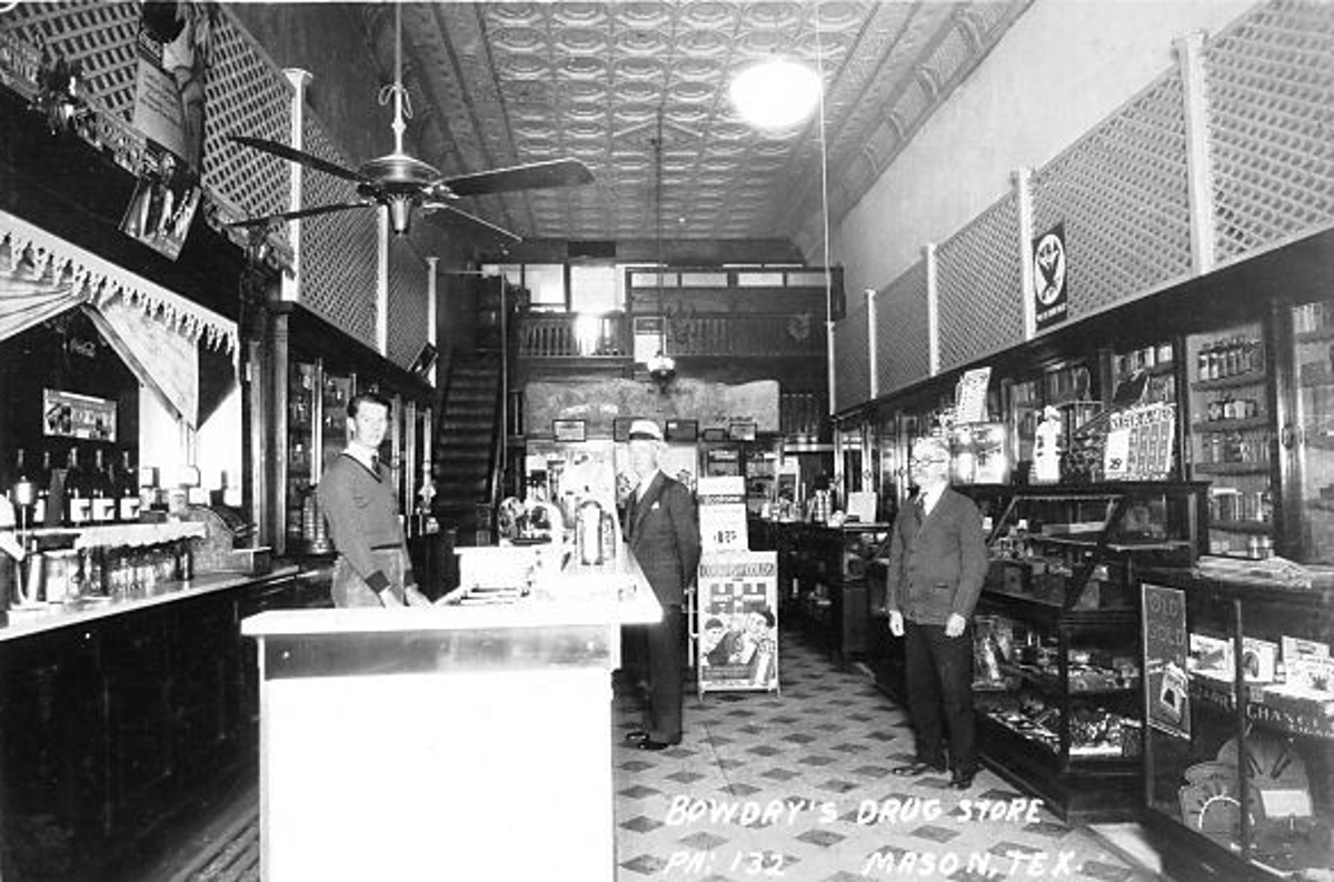Bowdry's Drug Store in 1930s
