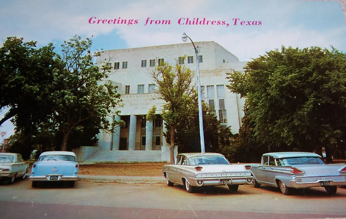 Childress County Courthouse in 1960s