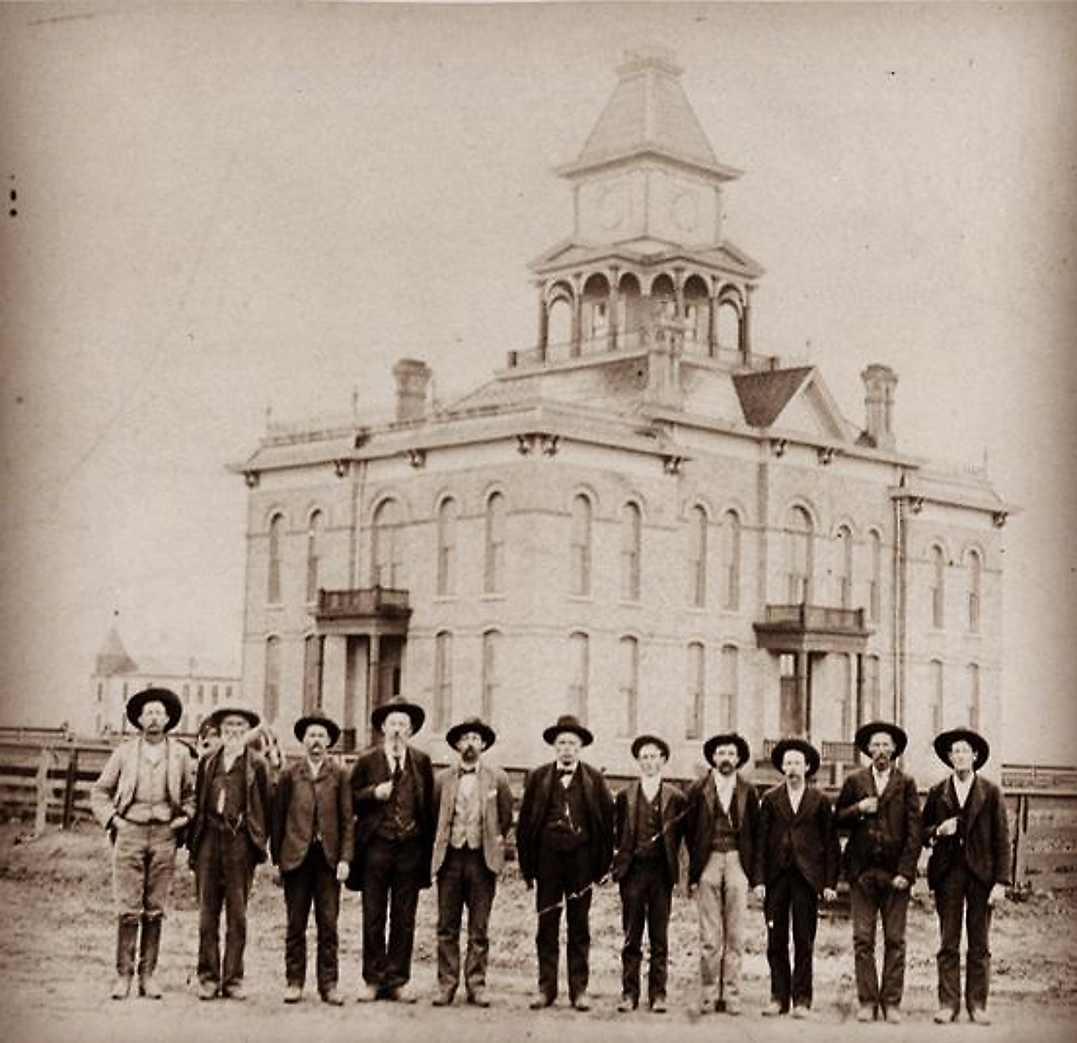 Cottle County Courthouse in 1900