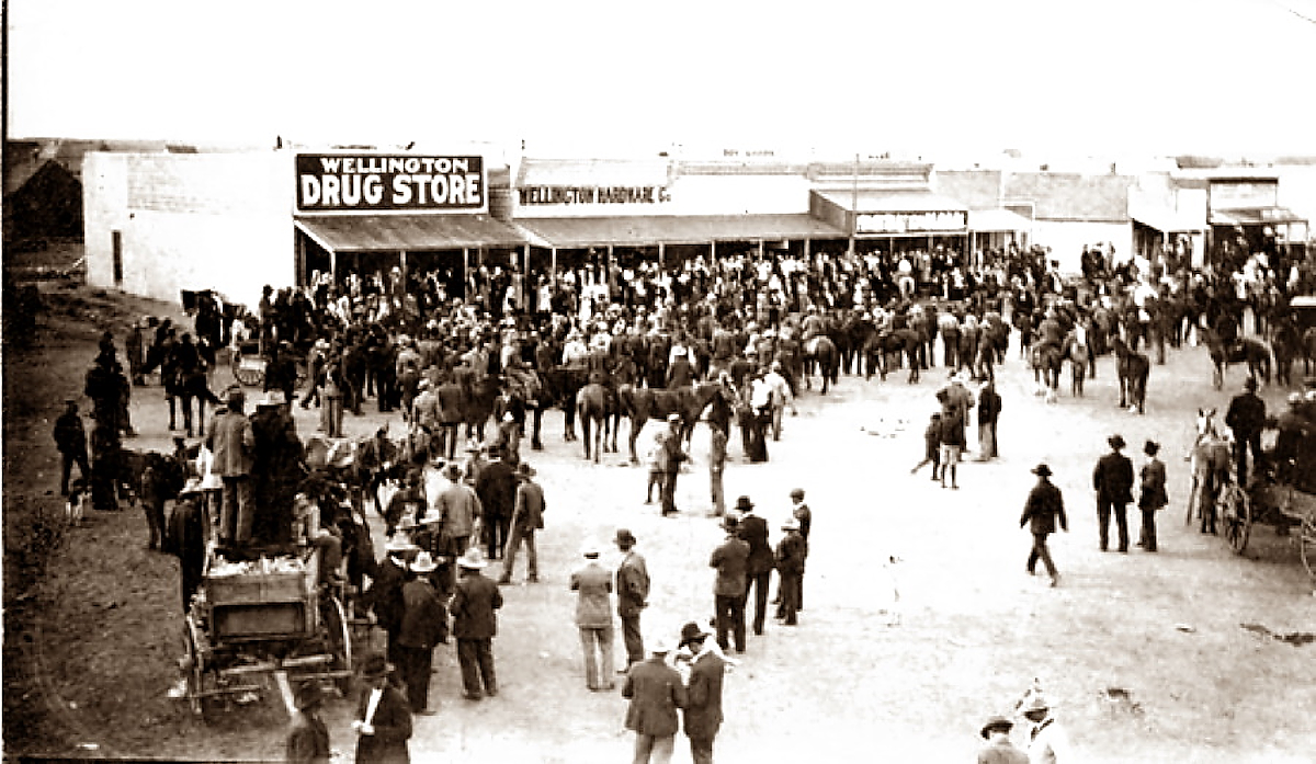 Downtown Wellington Texas in 1909