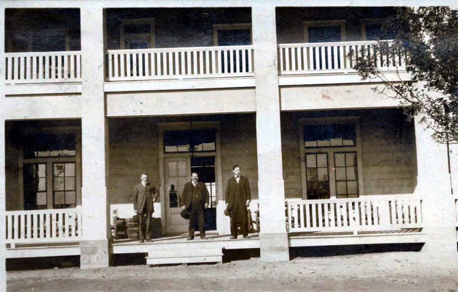 Hotel in Plymouth Texas in 1909