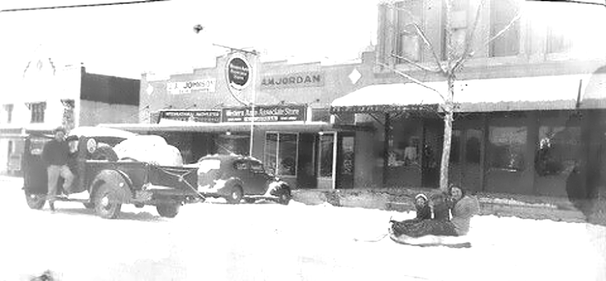 Snowy Day in Mason in 1930s